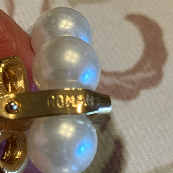 ROMAN SIGNED GLASS PEARLS WITH BEAUTIFUL PENDANT - Picture 15 of 16